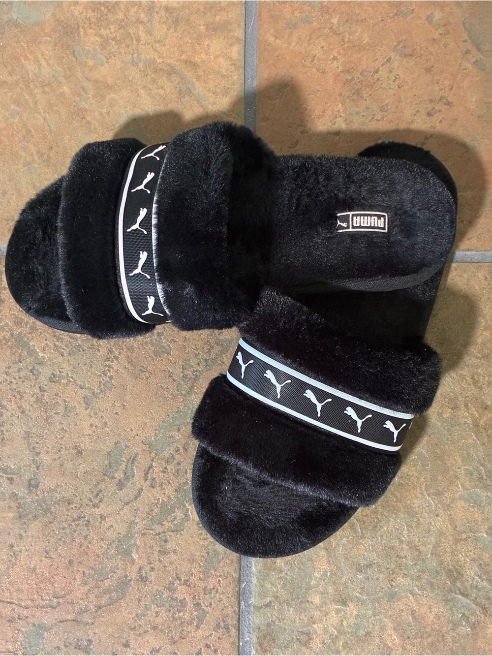 Puma Faux Fur Slide Slippers Black Women’s Size 8 Cozy Plush House Shoes